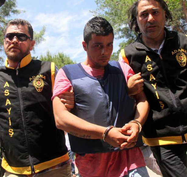 25 kuruş için arkadaşını öldürdü cesedini yaktı