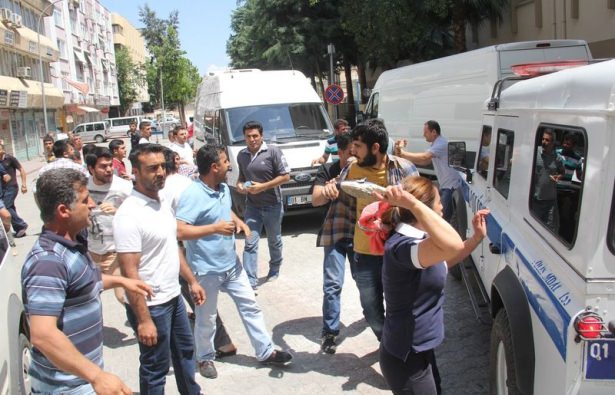 25 kuruş için arkadaşını öldürdü cesedini yaktı