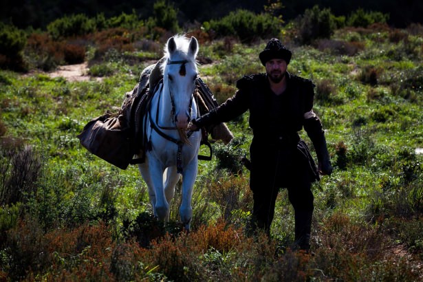 Diriliş'in Alp'inden Mahmud Efendi'yi ziyaret