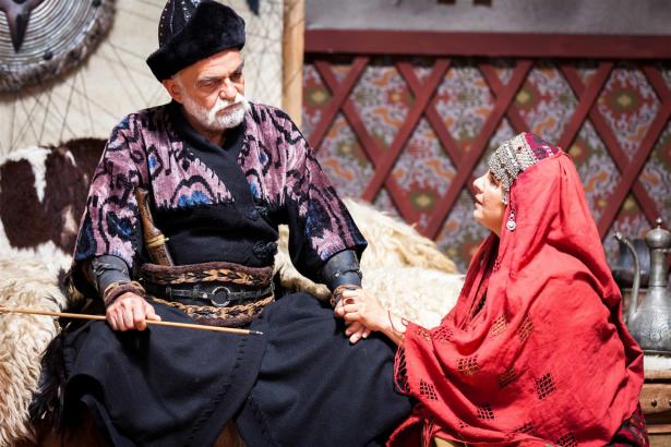 Diriliş'in Alp'inden Mahmud Efendi'yi ziyaret