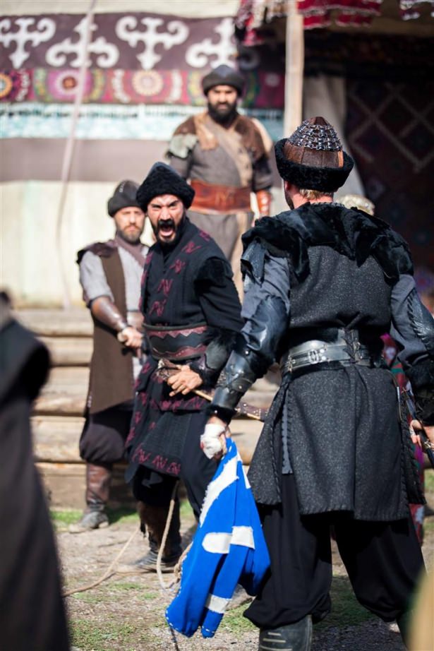 Diriliş'in Alp'inden Mahmud Efendi'yi ziyaret