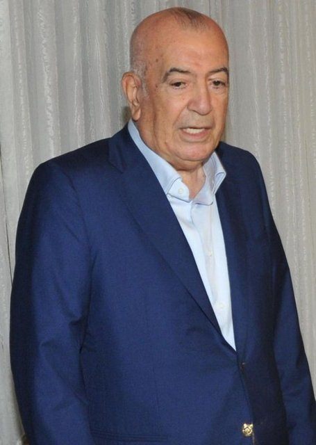 Halis Toprak Kimdir?