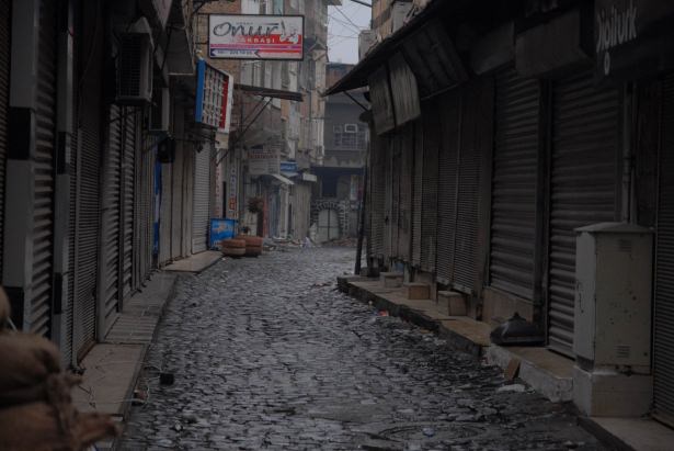 Sur'da sokağa çıkma yasağı 48. gününde