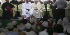 Papa Francis camide konuştu