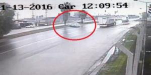 Anne ve oğlunun öldüğü kaza kamerada