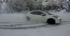 Buz üstünde ralli şov