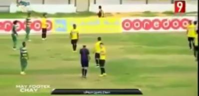 Hakem sahada gözyaşlarını tutamadı