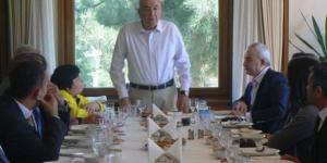Halis Toprak Kimdir?