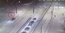 Hızla gelen otomobilden kaçamadı