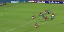 İzleyenleri büyüleyen gol