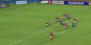 İzleyenleri büyüleyen gol
