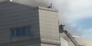Otel yangınında mahsur kalanlar kurtarıldı