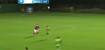 Fransız futbolcudan akıl almaz vuruş ve gol