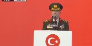 Genelkurmay Başkanı Akar büyük alkış aldı
