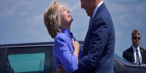 Hillary Clinton ve Joe Biden kucaklaşmaya doyamadı