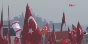 Savaş gemiler Yenikapı açıklarında görüldü