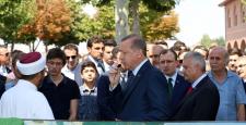 AK Parti’li Taciser İçyer son yolculuğuna uğurlandı