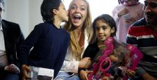 Lindsay Lohan, Suriyeli aileyi ikinci kez ziyaret etti
