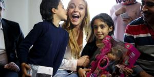 Lindsay Lohan, Suriyeli aileyi ikinci kez ziyaret etti