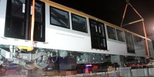 İstanbul’un yeni metro vagonları raylara indirildi